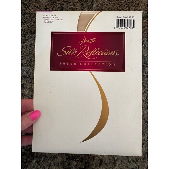 Hanes Women's Sheer Control Top Pantyhose Travel Buff Size AB Reinforced Toe - Picture 1 of 4